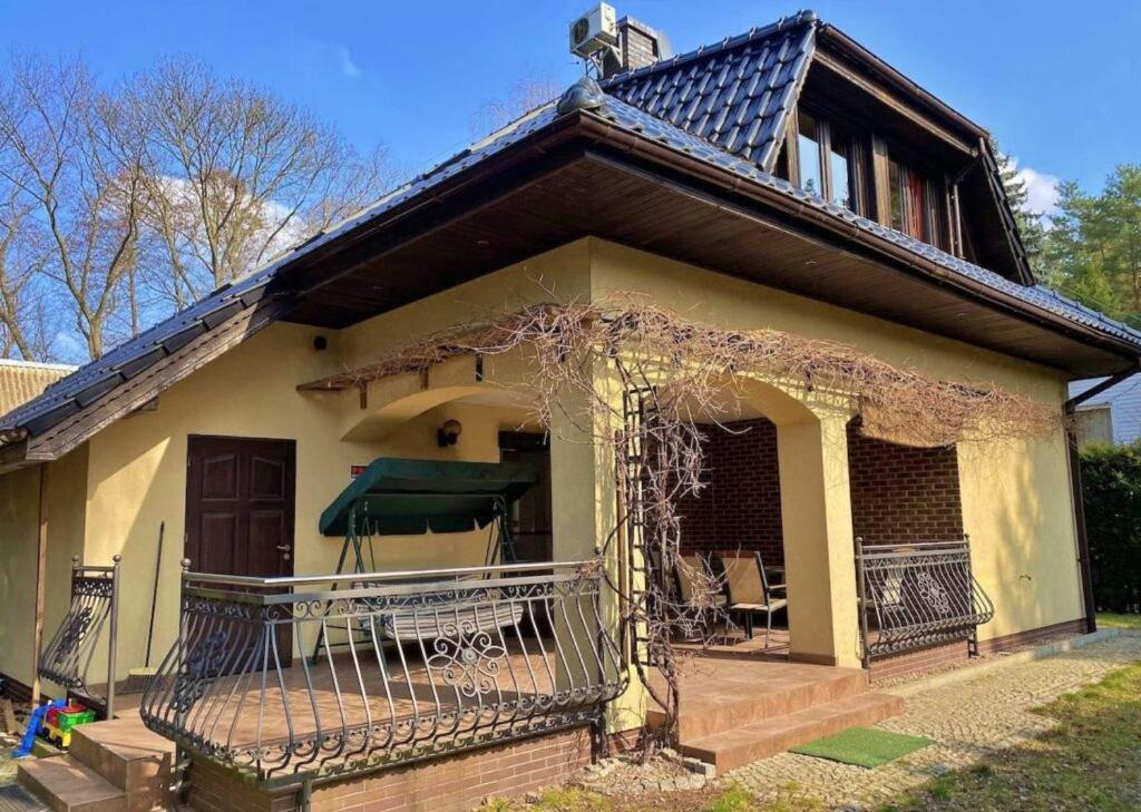 Dom Nad Jeziorem Slawskim Lubiatów Extérieur photo